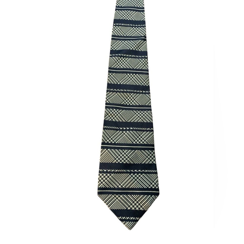Tommy Hilfiger 100% silk tie. Houndstooth & stripe pattern. Excellent condition